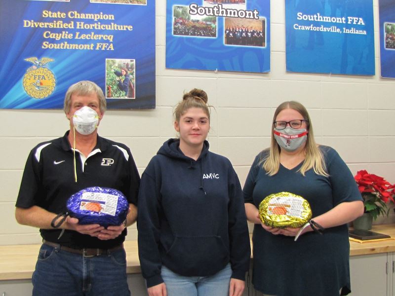 AMVC Donates Hams for the Holidays