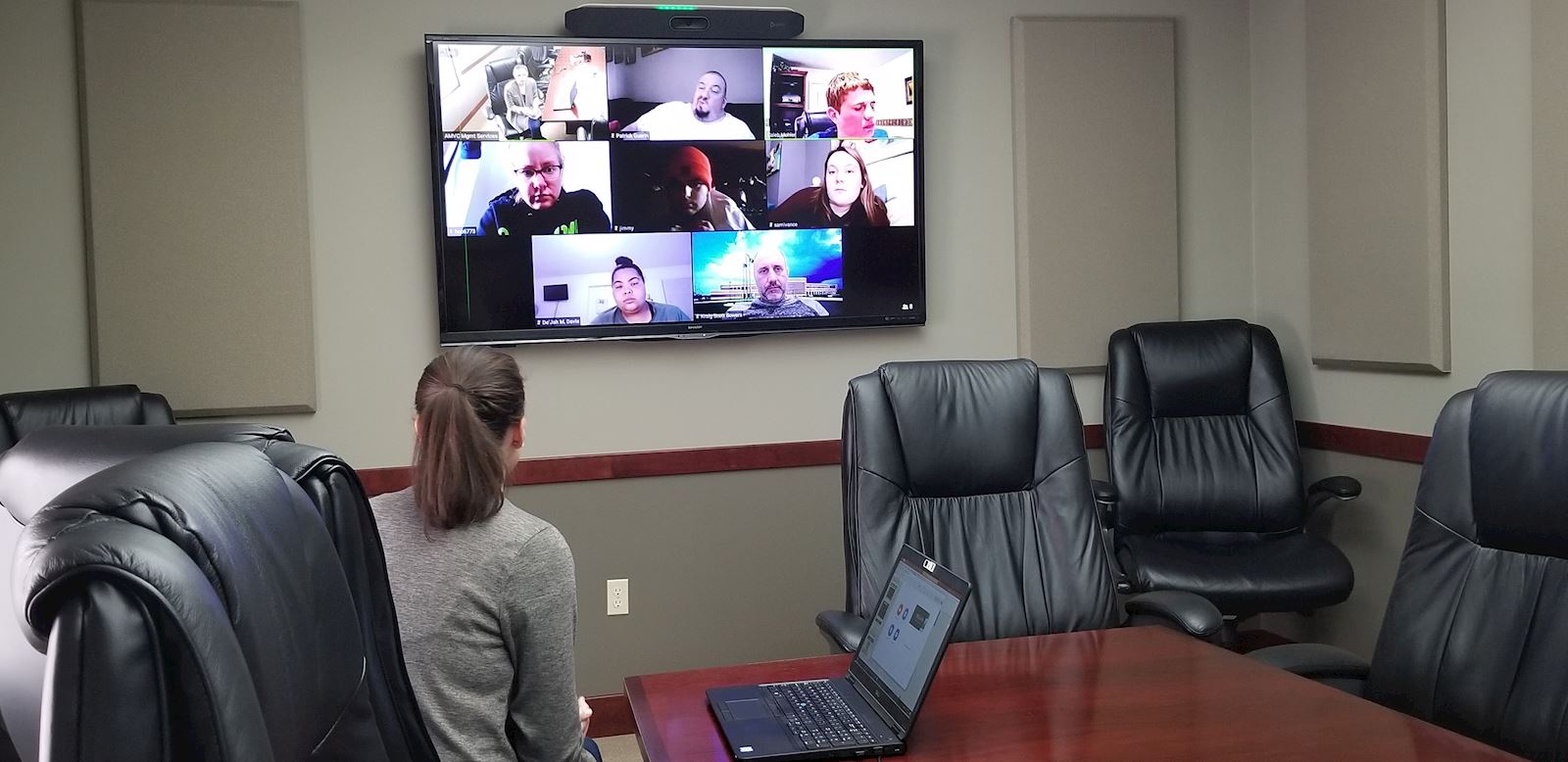 Ivy Tech students connect with AMVC to learn about swine careers